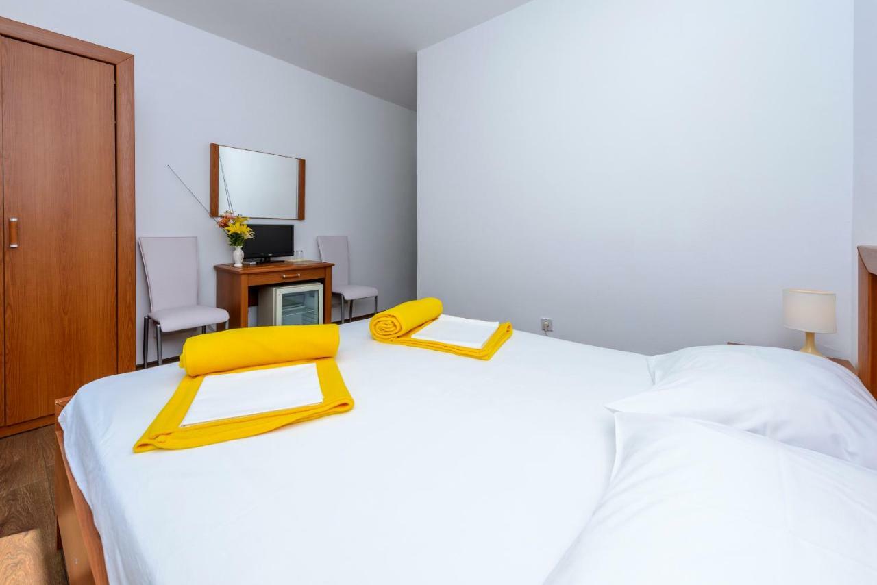 Guest House Villa Bellevue 2 Кавтат Екстериор снимка